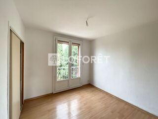  Appartement à louer 4 pièces 68 m²