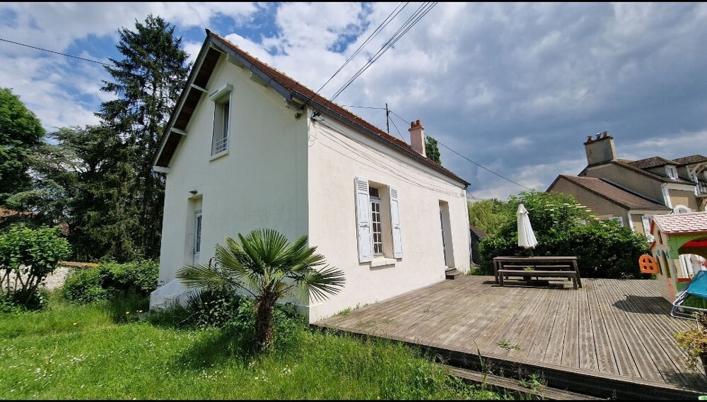 Maison Mantes La Ville de 3 chambres et 580m² de terrain