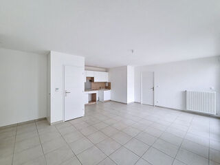  Appartement à louer 3 pièces 67 m²