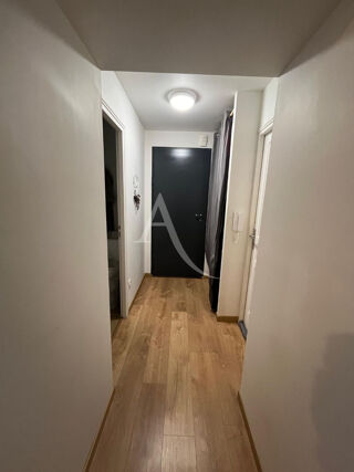 Appartement à louer 3 pièces 57 m²