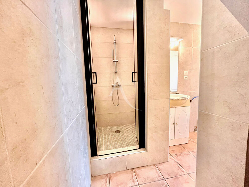 Location Appartement MÈZE appartement T2 meublé de 45.34m² avec balcon filant et parking Meze