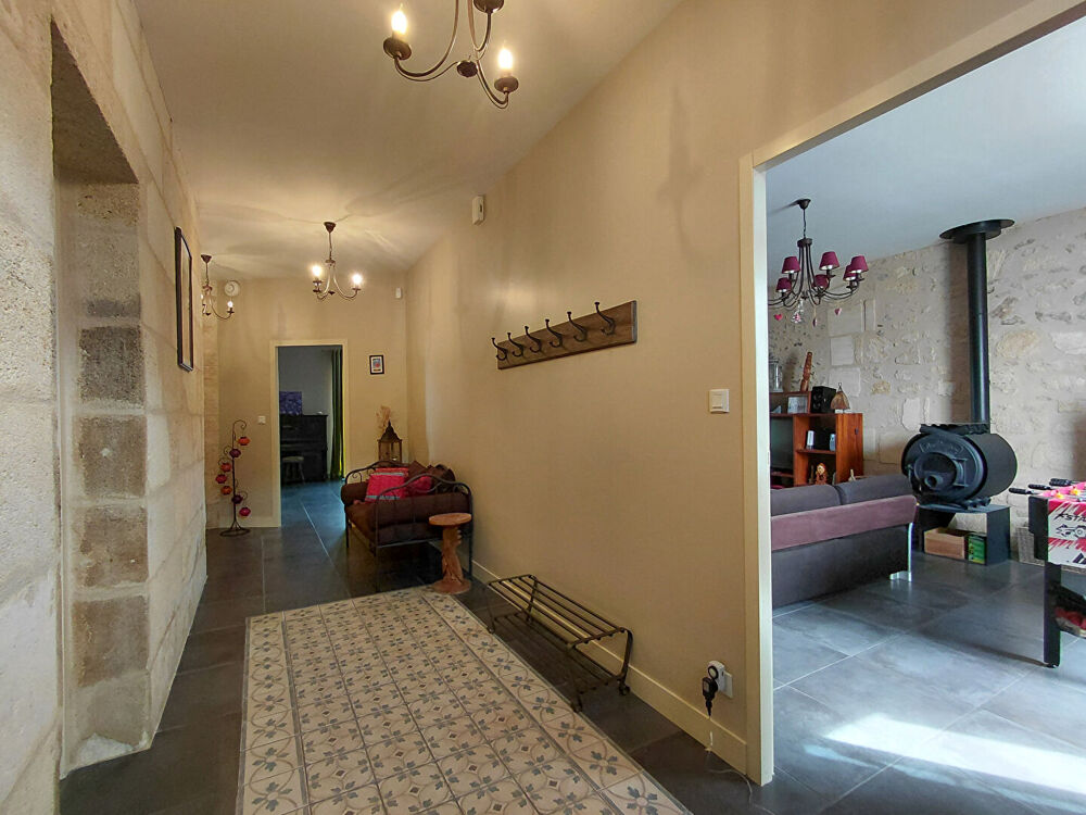 Maison de ville "bourgeoise" 245 m² Pugnac