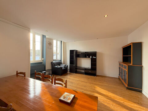   A LOUER APPARTEMENT T4 MEUBLE - ETAULIERS Appartement - 4 pi�ce(s) - 102 m�