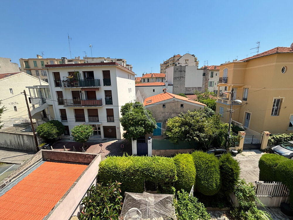 Location Appartement 3 PIECES - QUARTIER DE L'EVECHE Nice
