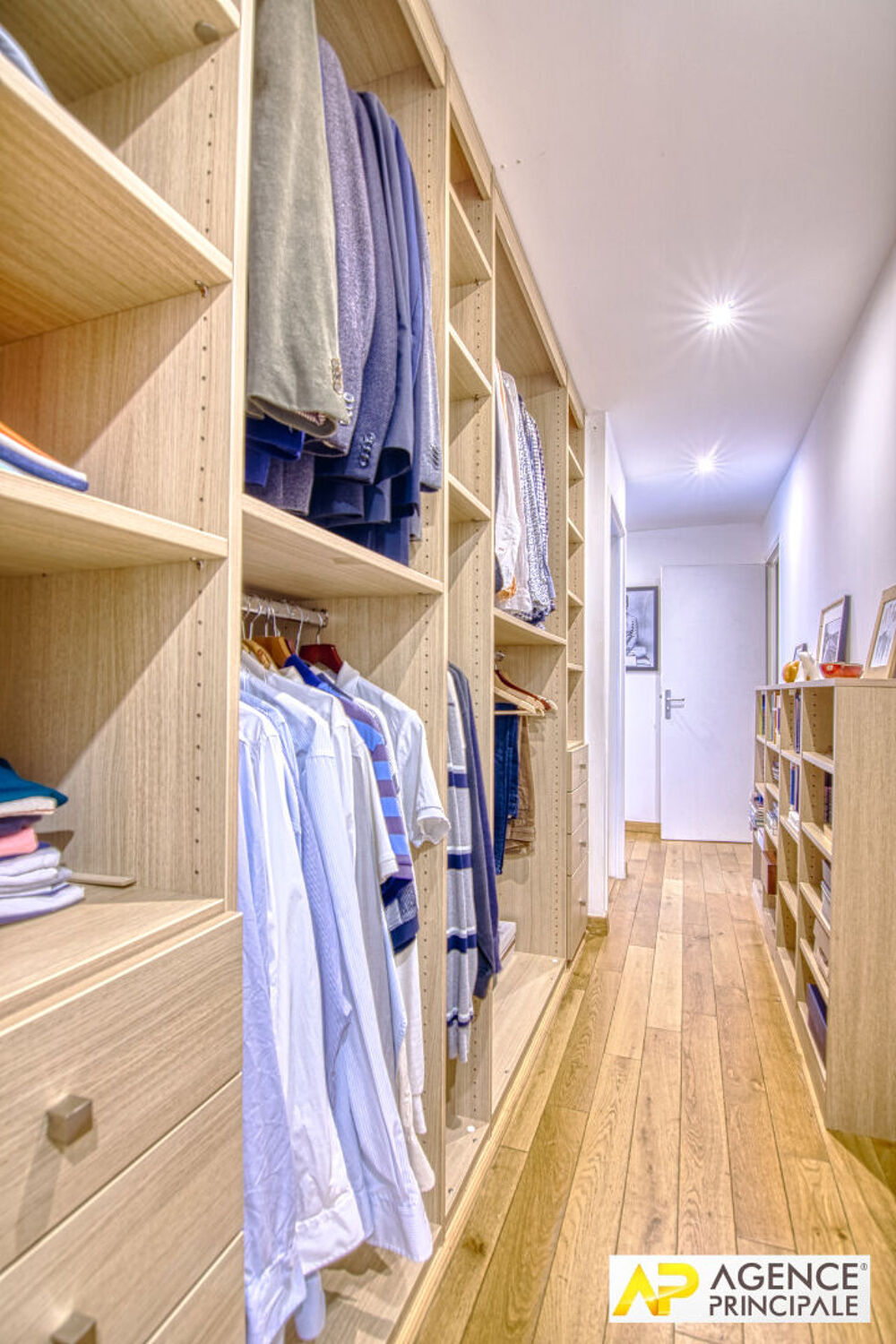 � vendre  Appartement Versailles (78000)