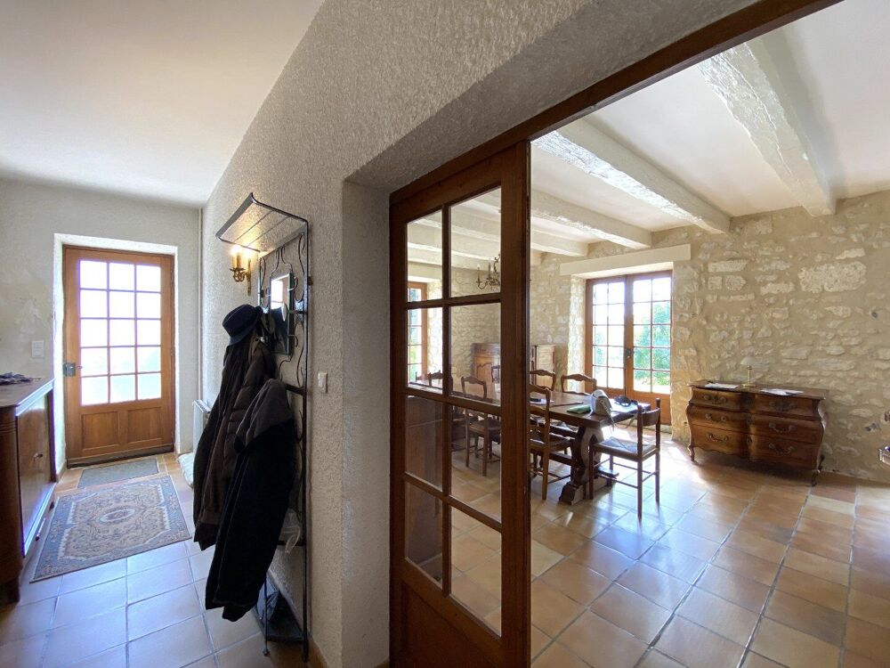 Vente Maison Entre Brantôme et Ribérac ? une propriété de caractère, le silence pour privilège Grand brassac
