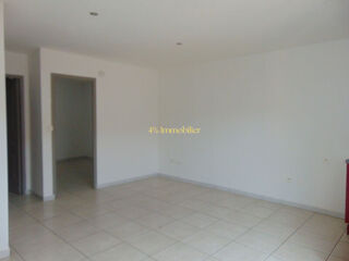  Appartement à louer 1 pièce 38 m²