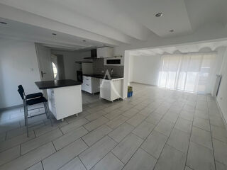  Maison à louer 6 pièces 103 m²