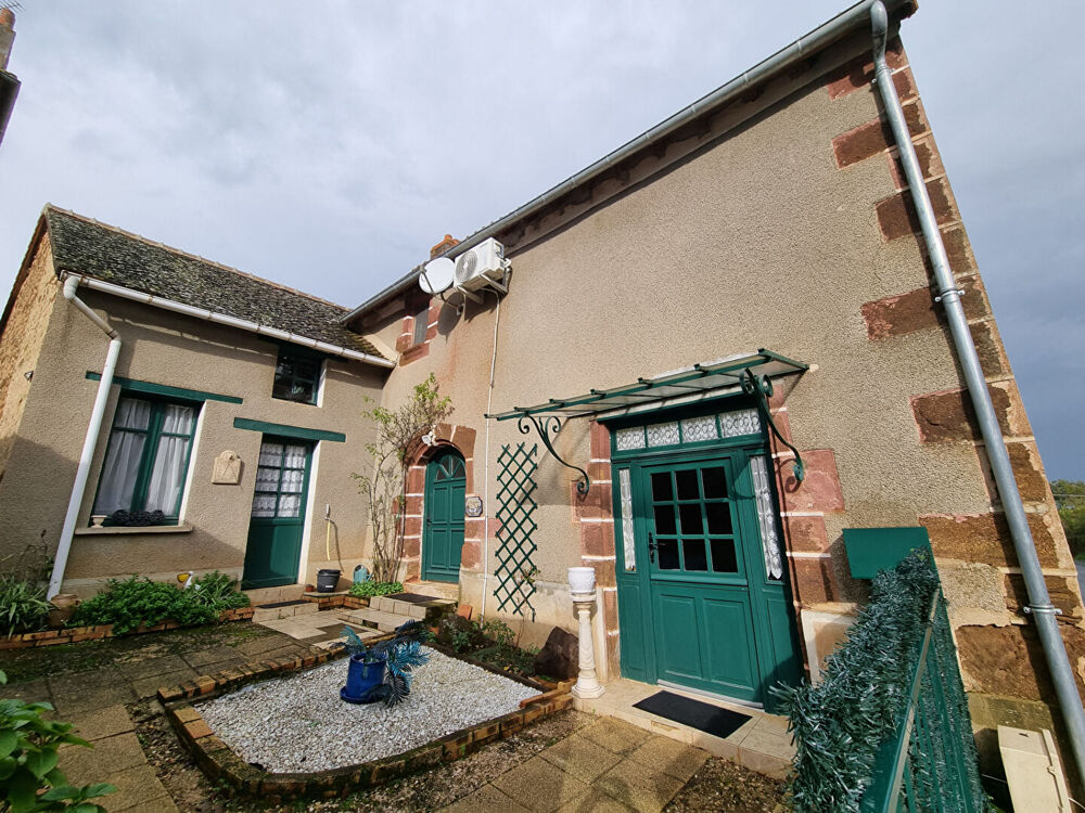 INDRE: Maison avec 3 Chambres au bourg de Chaillac