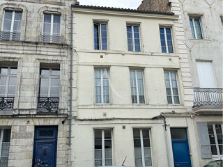  Immeuble � vendre 15 + pi�ces 330 m�