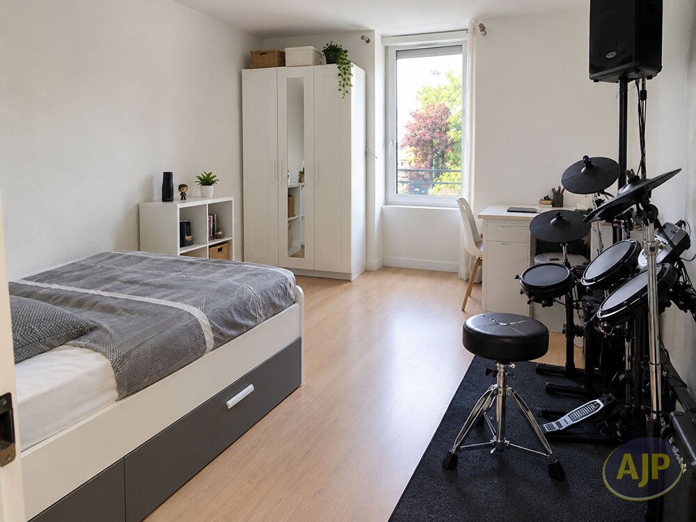 Location Maison Maison  6 pièce(s) 131.72 m2 Heric