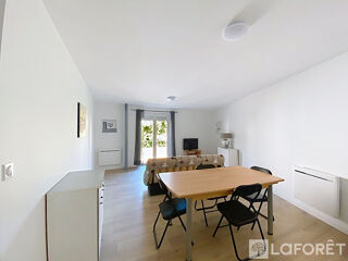  Appartement à louer 2 pièces 53 m²
