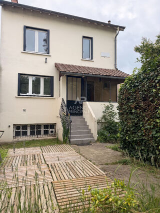  Maison à louer 5 pièces 140 m²