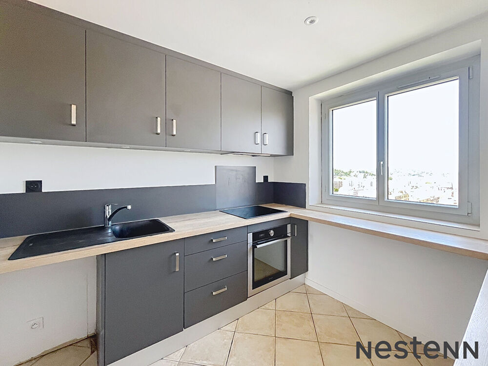 Vente Appartement APPARTEMENT DE TYPE EN ÉTAGE élevé AVEC ASCENSEUR Saint etienne