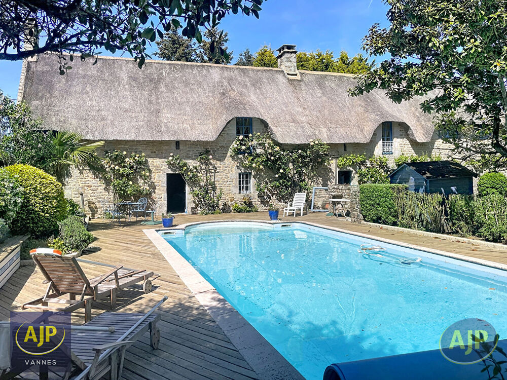 Maison 8 pièces 192 m² · à Locqueltas · 192 m² · 469 900 €
