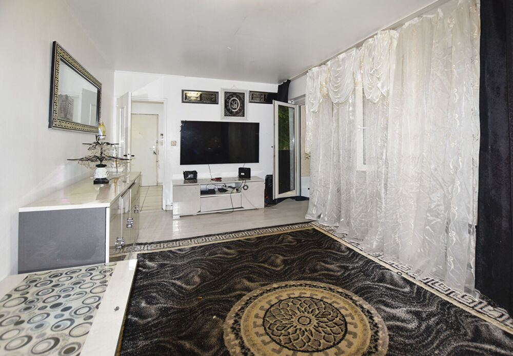 Vente Appartement Appartement T4 lumineux de 79 m² avec 2 balcons - déal investisseur - Proche Faculté de Médecine Besancon