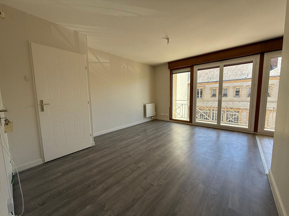 Studio 25.85 m2 avec balcon et cave - Centre Ville EVREUX