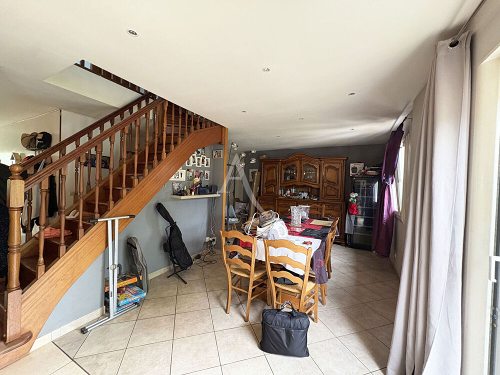 Maison familiale 7 chambres sans vis-à-vis / Proche Dourdan et Étampes - 8 pièces 146.12 m²