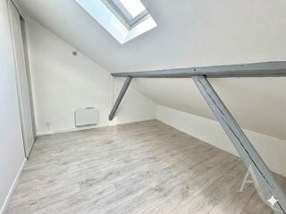  Appartement � louer 4 pi�ces 77 m�