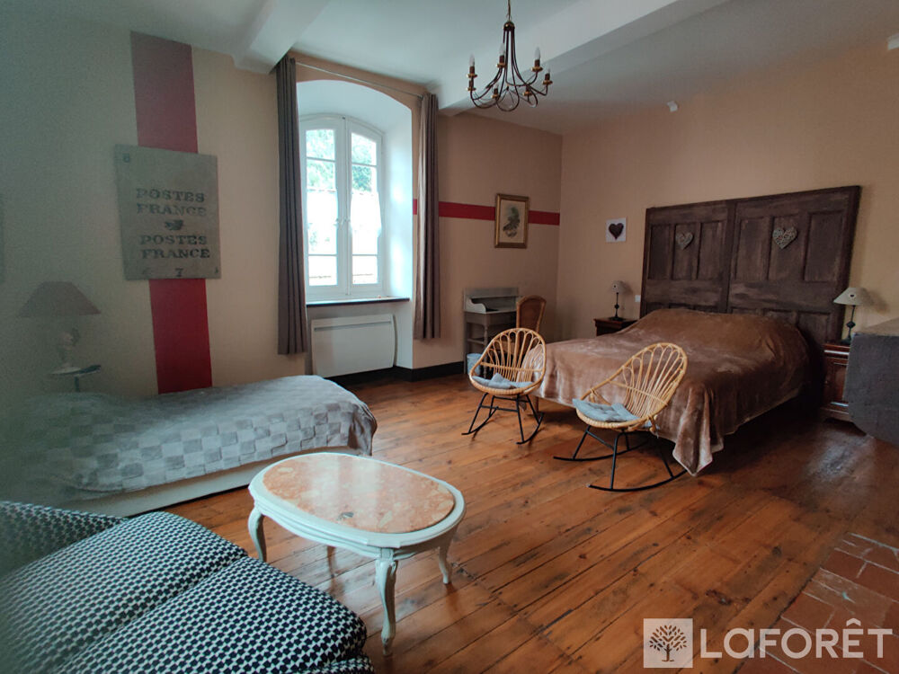 Maison Villefranche De Conflent 8 pièce(s) 310 m2