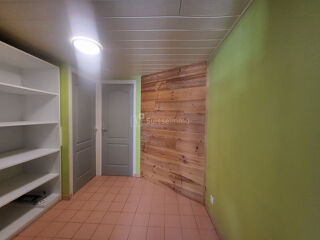  Immeuble à vendre 5 pièces 273 m²
