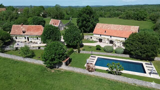  Villa à vendre 15 + pièces 723 m²