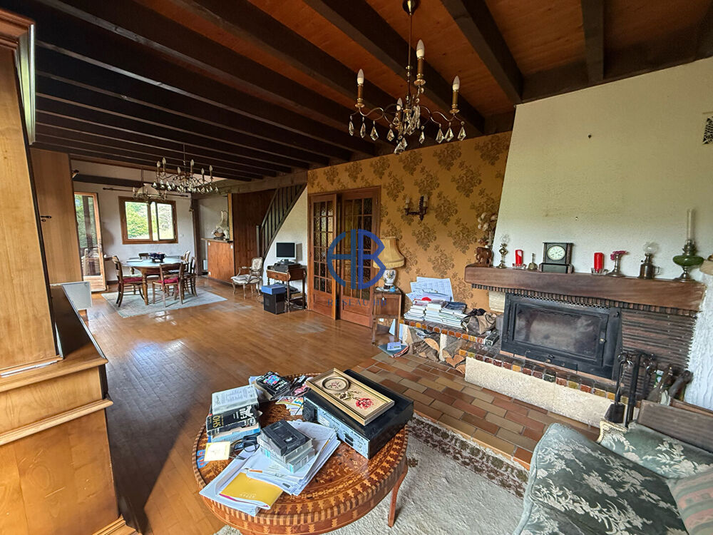 Vente Maison Chalet  de 113 m2 + sous-sol sur 7500m2 de terrain. Voiron