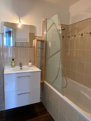  Appartement à louer 2 pièces 52 m²