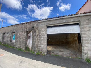  Parking / Garage à vendre 60 m² Rochefort