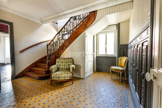  Maison  vendre 10 pices 360 m