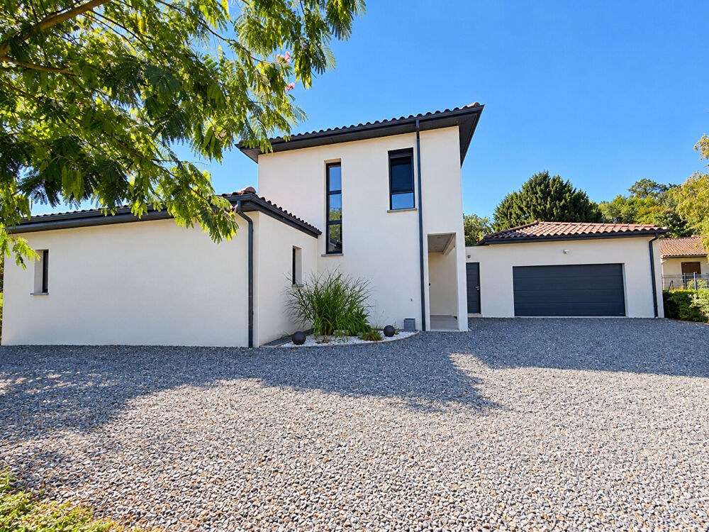 À CHÂTILLON-SUR-CHALARONNE, MAGNIFIQUE VILLA CONTEMPORAINE AVEC VUE DÉGAGÉE ET ESPACE BIEN-ÊTRE