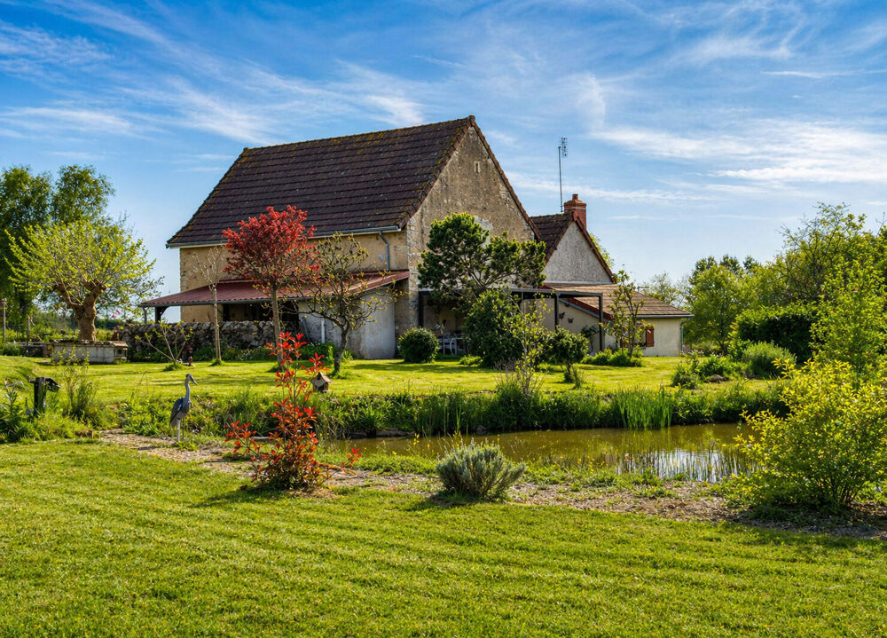 Coup de Coeur : Maison de Caractère, Étang Privé et Calme Absolu! Saint Aubin En Charollais 6 pièce(s) 171.06 m2