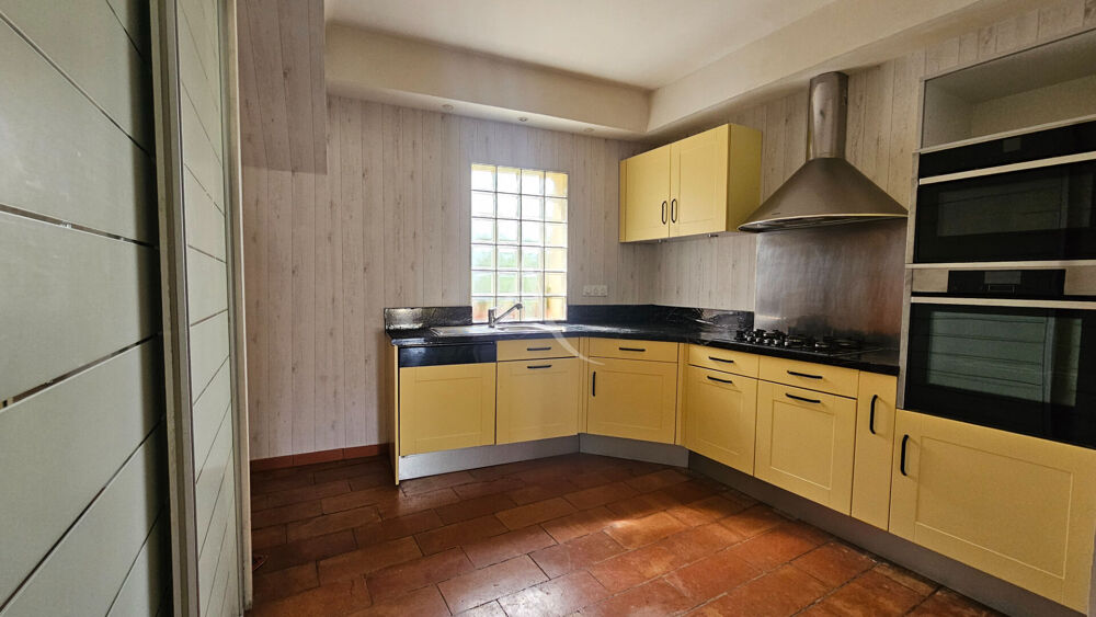 Vente Maison Maison Nages Et Solorgues 5 pièce(s) 149.39 m2 Nages et solorgues