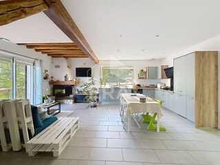  Maison à vendre 8 pièces 182 m²