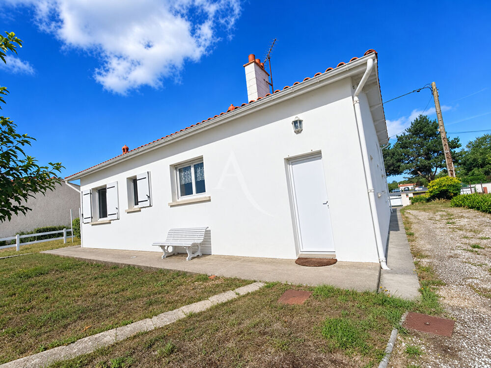 Vente Maison MAISON FAMILIALE AVEC GRAND GARAGE ET JARDIN ARBORÉ Port des barques