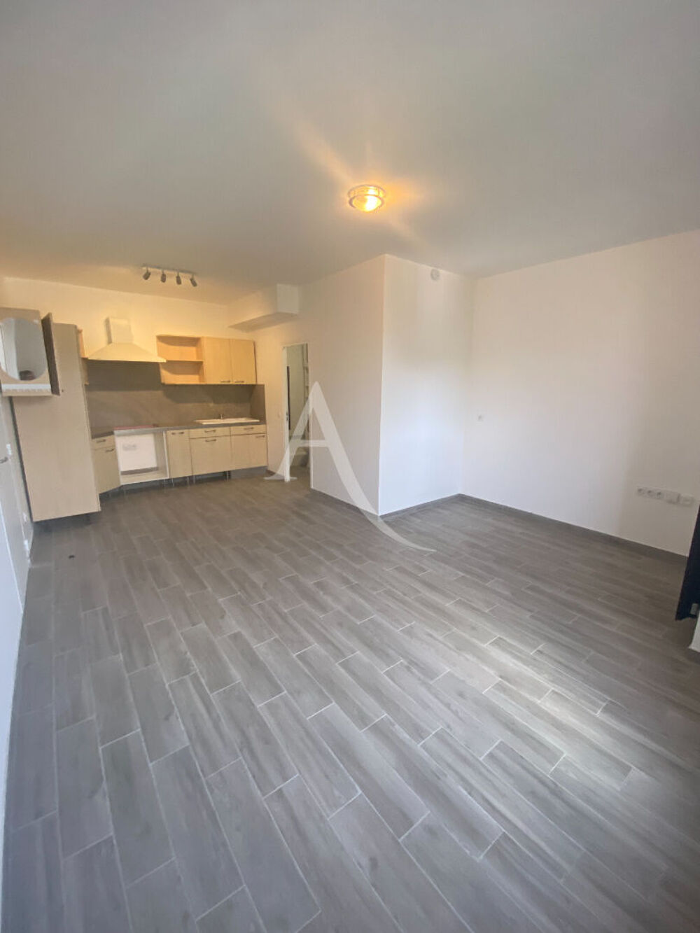 Appartement Le Bourget 1 pièce(s) 28.60 m2