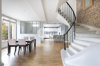 Vente Maison COURBEVOIE BECON - 7 PIECES 167 m² +TERRASSE + GARAGE DOUBLE  - 1 395 000 FAI Courbevoie