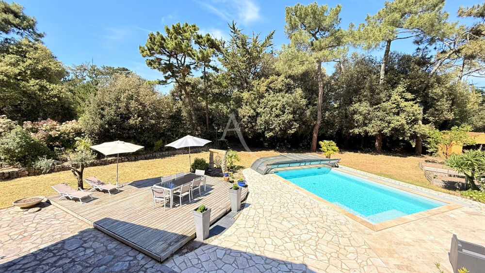 Maison Les Sables D Olonne 3 chambres, jardin, piscine dépendances