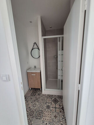  Appartement à louer 3 pièces 68 m²