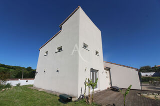  Maison  vendre 7 pices 212 m