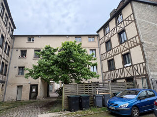  Immeuble à vendre 11 pièces 250 m²