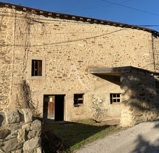  Remise / Grange à vendre 124 m²