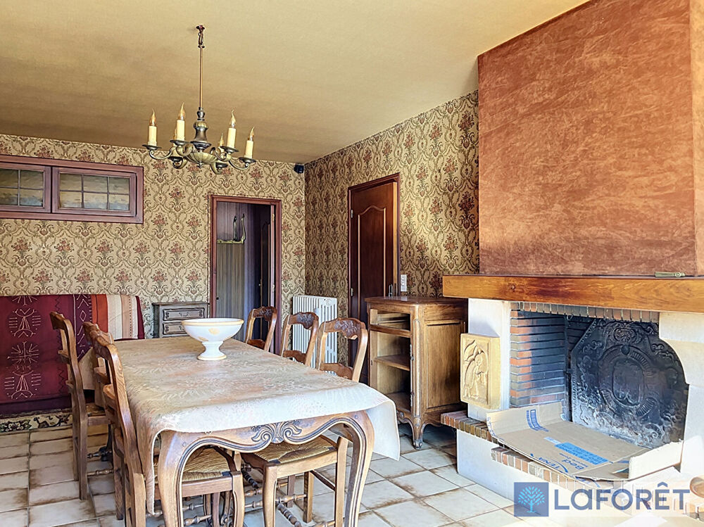 Vente Maison Maison Neuilly-l'Évêque 6 pièce(s) 206,87 m2 Neuilly l eveque