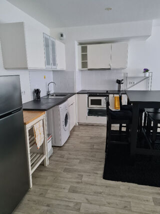 Appartement à louer 2 pièces 51 m²