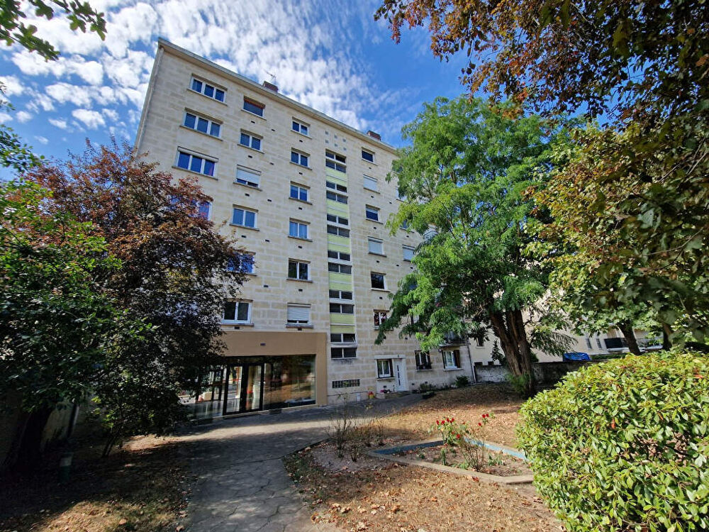 Location Appartement Beau T3 de 74m² avec balcon, Mantes la Jolie, Proximité gare Mantes-la-jolie