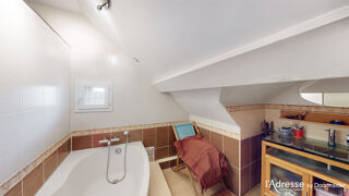  Immeuble � vendre 7 pi�ces 137 m�