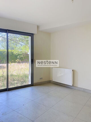  Appartement à louer 3 pièces 102 m²