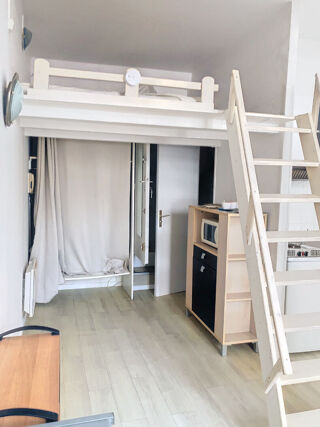  Appartement à louer 1 pièce 22 m²