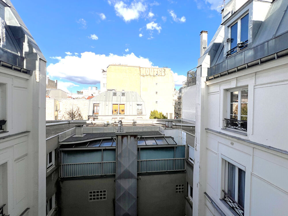 Vente Appartement À deux pas du métro Voltaire, un 2 pièces au calme Paris 11