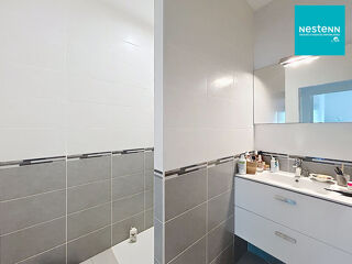  Appartement à louer 3 pièces 77 m²